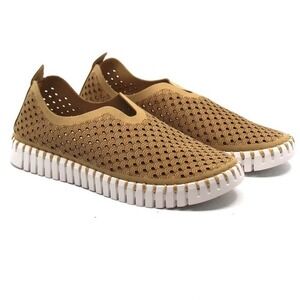 Ilse Jacobsen Tulip 139 Latte Perforated SlipOn Sneakers Comfort Travel Flats 10